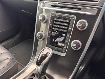 Volvo XC60 D5 R-DESIGN LUX NAV AWD AUTO