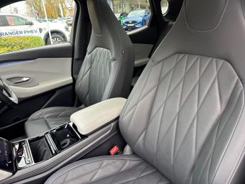 Ford Capri 5Dr Premium Extended Range 2WD Auto