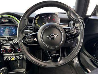 MINI HATCHBACK Cooper S 3Dr Level 3 135kW 33kWh Auto
