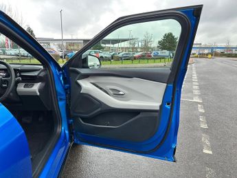 Ford Capri 5Dr Select Extended Range 2WD Auto