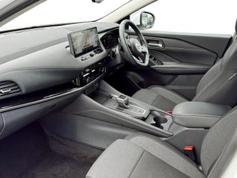 Nissan Qashqai 1.3 DiG-T MH 158 N-Connecta 5dr Xtronic