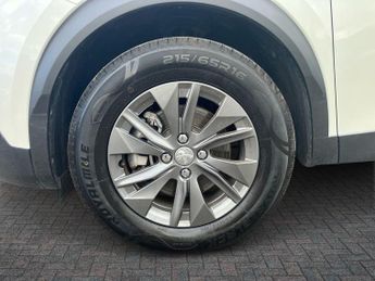 Peugeot 2008 100kW Active Premium 50kWh 5dr Auto