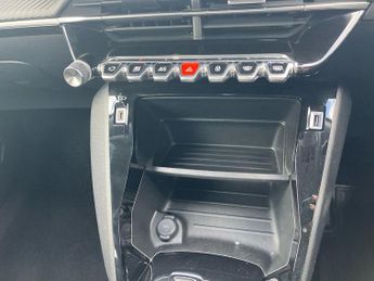 Peugeot 2008 100kW Active Premium 50kWh 5dr Auto