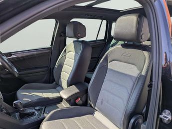 Volkswagen Tiguan 2.0 TSi 180 4Motion R-Line 5dr DSG
