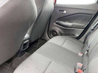 Nissan Juke 1.0 DiG-T 114 Acenta 5dr DCT