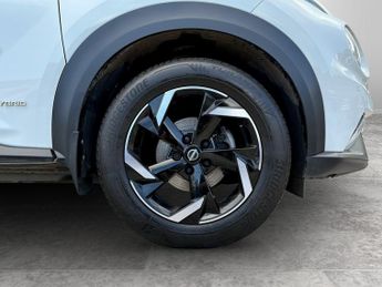 Nissan Juke 1.6 Hybrid N-Connecta 5dr Auto