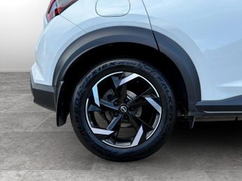 Nissan Juke 1.6 Hybrid N-Connecta 5dr Auto