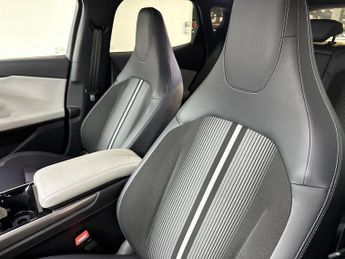 Ford Capri 5Dr Select Extended Range 2WD Auto