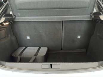 Vauxhall Corsa 100kW SRi Nav Premium 50kWh 5dr Auto [7.4kWCh]