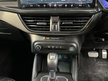 Ford Focus Estate ST-Line Vignale 1.0 MHEV 155PS Auto