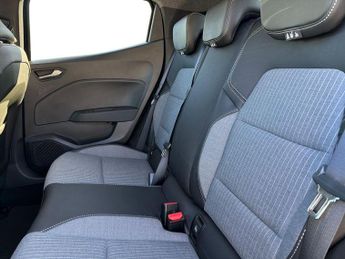 Renault Clio 5Dr Techno 1.6 E-TECH Hybrid 145PS Auto