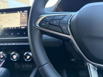 Renault Clio 5Dr Techno 1.6 E-TECH Hybrid 145PS Auto