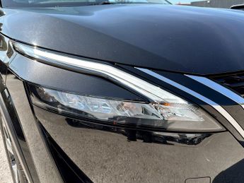 Nissan Qashqai 1.3 DiG-T MH 158 N-Connecta 5dr Xtronic