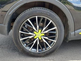 Toyota C-HR 1.8 Hybrid Excel 5dr CVT