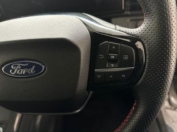 Ford Puma 5Dr ST-Line 1.0 MHEV 125PS Auto