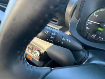 Toyota Yaris 5Dr Icon 1.5 Hybrid Auto