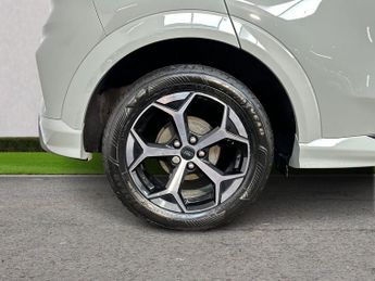 Ford Puma 5Dr ST-Line 1.0 MHEV 125PS Auto