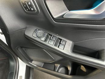 Ford Kuga 5Dr ST-Line X 2.5 FHEV 180PS 2WD Auto