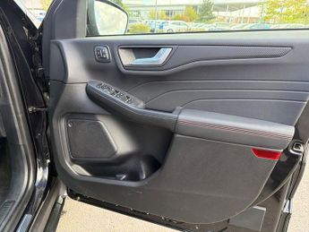 Ford Kuga 5Dr ST-Line X 2.5 FHEV 180PS 2WD Auto