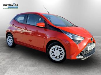 Toyota AYGO 1.0 VVT-i X-Play TSS 5dr