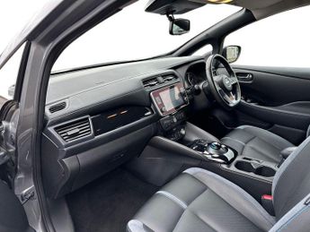 Nissan LEAF 5Dr Tekna 110kW 39kWh Auto