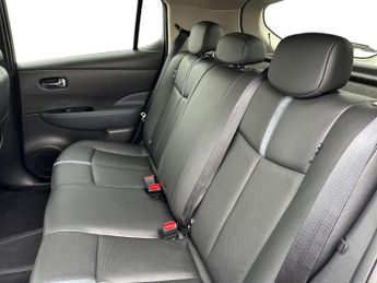 Nissan LEAF 5Dr Tekna 110kW 39kWh Auto