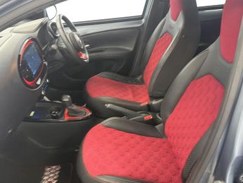 Toyota Aygo X 1.0 VVT-i Undercover 5dr Auto