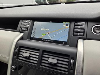 Land Rover Discovery Sport 2.0 TD4 180 HSE 5dr Auto