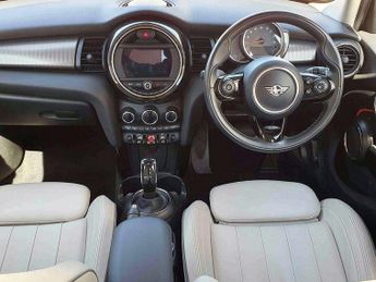 MINI HATCHBACK 1.5 Cooper Exclusive II 5dr Auto
