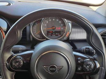 MINI HATCHBACK 1.5 Cooper Exclusive II 5dr Auto