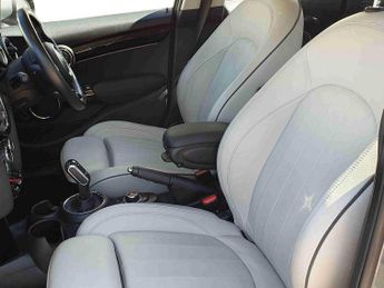 MINI HATCHBACK 1.5 Cooper Exclusive II 5dr Auto