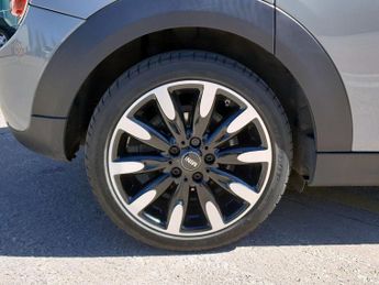 MINI HATCHBACK 1.5 Cooper Exclusive II 5dr Auto