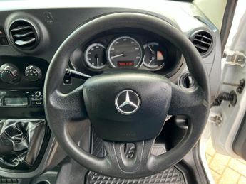 Mercedes-Benz Citan 109 CDI 90 L2H1 BLUEEFFICIENCY LWB LOW ROOF  (22927)