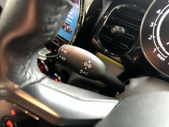 MINI HATCHBACK Cooper 3Dr Classic 1.5 Auto