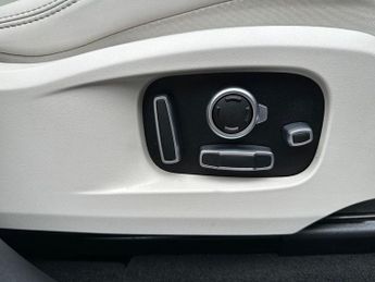 Jaguar F-pace 5Dr Dynamic HSE 2.0D Auto