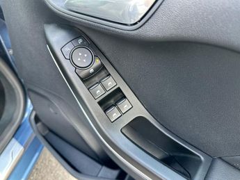 Ford Fiesta 5Dr Titanium Vignale 1.0 MHEV 125PS Auto