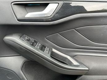 Ford Focus 5Dr ST-Line X Edition 1.0 MHEV 155PS