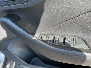 Skoda KAMIQ 5Dr SE Drive 1.5 TSI Auto