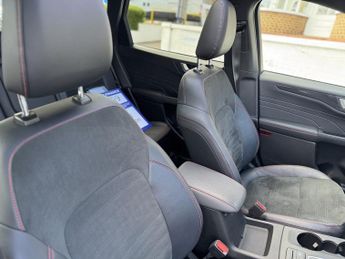 Ford Kuga 2.5 FHEV ST-Line X Edition 5dr CVT