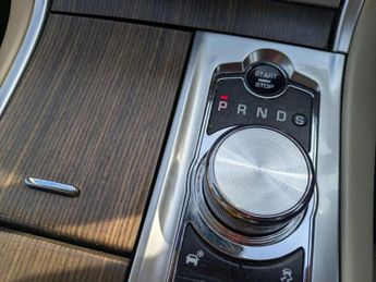 Jaguar XF 2.2d Luxury 4dr Auto