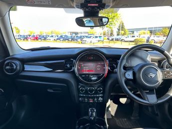 MINI HATCHBACK Cooper 5Dr Classic Premium 1.5 Auto