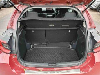 Toyota Yaris 1.5 Hybrid Design 5dr CVT