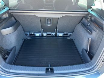 Skoda KAROQ 5Dr SE L 1.5 TSI Auto