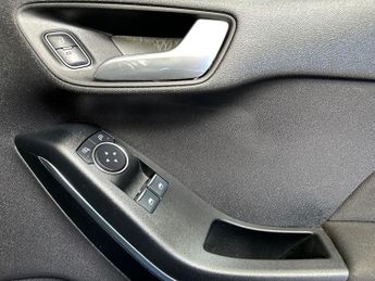 Ford Fiesta 5Dr Zetec 1.0 100PS Auto