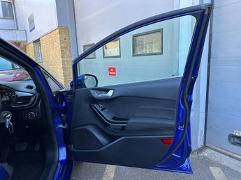Ford Fiesta 5Dr Zetec 1.0 100PS Auto