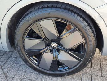 Volkswagen Touareg 3.0 V6 TDI 4Motion 286 Black Edition 5dr Tip Auto