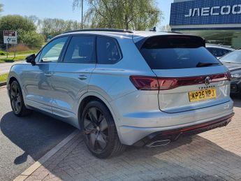 Volkswagen Touareg 3.0 V6 TDI 4Motion 286 Black Edition 5dr Tip Auto