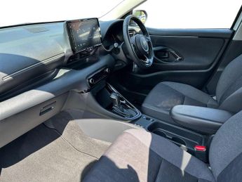 Toyota Yaris 5Dr Design 1.5 Hybrid Auto