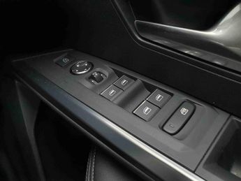 Peugeot 3008 1.2 Hybrid 136 GT 5dr e-DSC6