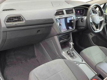 Volkswagen Tiguan 2.0 TDI Elegance 5dr DSG